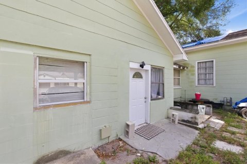 Casa en venta en Tampa, Florida, 4 dormitorios, 181.72 m2 № 2215017 - foto 24