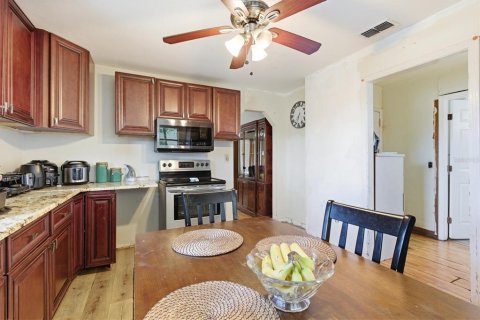 Casa en venta en Tampa, Florida, 4 dormitorios, 181.72 m2 № 2215017 - foto 10