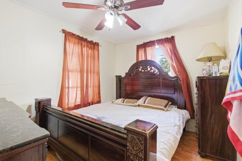 Casa en venta en Tampa, Florida, 4 dormitorios, 181.72 m2 № 2215017 - foto 7