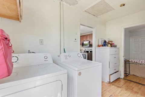 Casa en venta en Tampa, Florida, 4 dormitorios, 181.72 m2 № 2215017 - foto 13