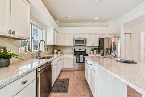 House in Wesley Chapel, Florida 5 bedrooms, 299.15 sq.m. № 1878043 - photo 24