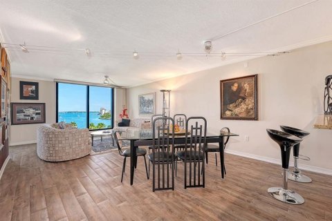 Condominio en venta en Sarasota, Florida, 2 dormitorios, 109.62 m2 № 2208206 - foto 24