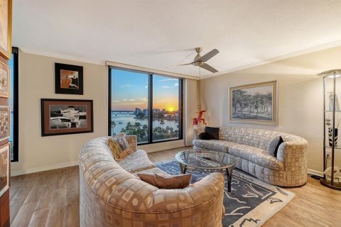Condominio en venta en Sarasota, Florida, 2 dormitorios, 109.62 m2 № 2208206 - foto 17