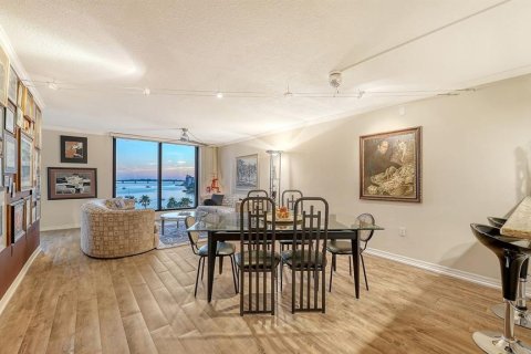 Condominio en venta en Sarasota, Florida, 2 dormitorios, 109.62 m2 № 2208206 - foto 22
