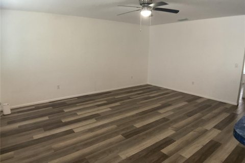 Immobilier commercial à vendre à Punta Gorda, Floride: 4 chambres, 198.07 m2 № 2211768 - photo 6