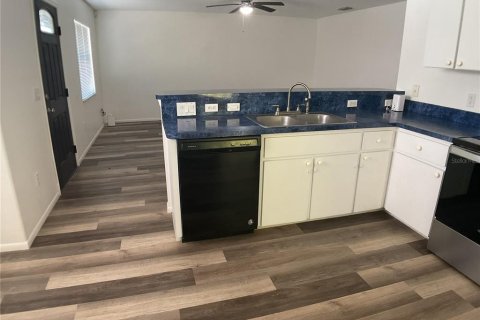 Immobilier commercial à vendre à Punta Gorda, Floride: 4 chambres, 198.07 m2 № 2211768 - photo 16