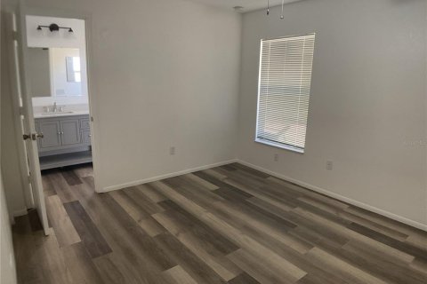 Immobilier commercial à vendre à Punta Gorda, Floride: 4 chambres, 198.07 m2 № 2211768 - photo 17