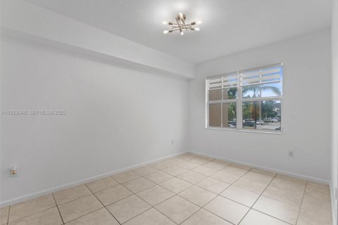 Copropriété à louer à Doral, Floride: 2 chambres, 101.08 m2 № 1982427 - photo 8