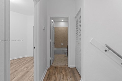 Copropriété à louer à Doral, Floride: 2 chambres, 101.08 m2 № 1982427 - photo 26