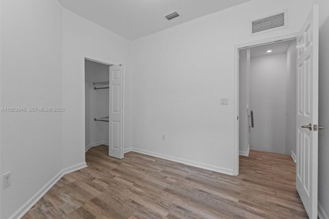Copropriété à louer à Doral, Floride: 2 chambres, 101.08 m2 № 1982427 - photo 23