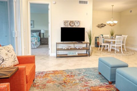 Condo in Bradenton, Florida, 3 bedrooms  № 1914903 - photo 15