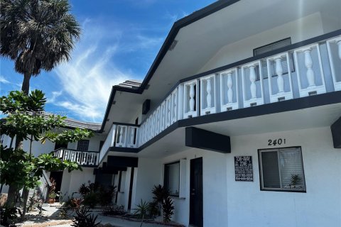 Propiedad comercial en venta en Wilton Manors, Florida № 2154049 - foto 3