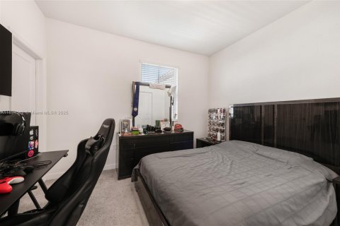 Купить таунхаус в Хомстед, Флорида 3 спальни, 123.37м2, № 1946993 - фото 21