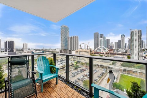Condo in Miami, Florida, 2 bedrooms № 2046912 - photo 19