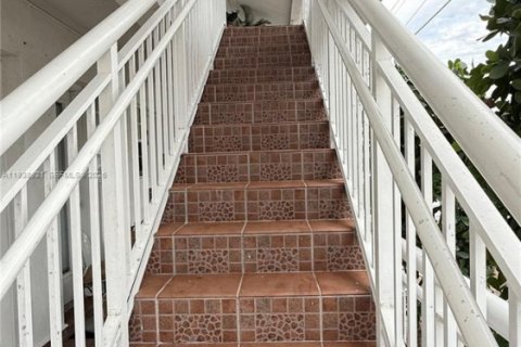 Condominio en alquiler en Miami Beach, Florida, 35.58 m2 № 1997535 - foto 3