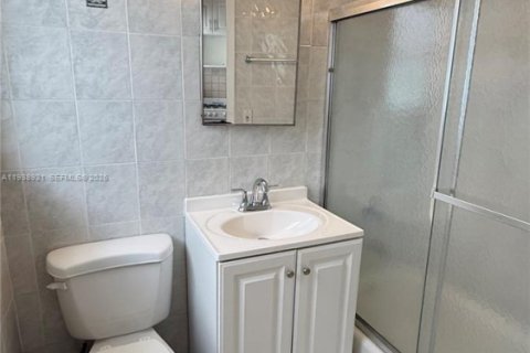 Condominio en alquiler en Miami Beach, Florida, 35.58 m2 № 1997535 - foto 20