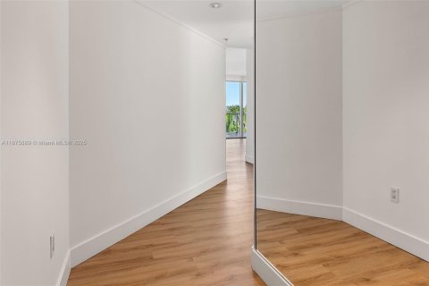 Купить кондоминиум в Майами, Флорида 2 спальни, 114.27м2, № 1926898 - фото 29