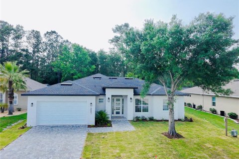 Casa en venta en Brooksville, Florida, 4 dormitorios, 189.71 m2 № 1757855 - foto 1