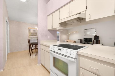 Casa en venta en Kissimmee, Florida, 3 dormitorios, 138.7 m2 № 1893608 - foto 22