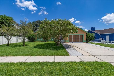 Casa en venta en Kissimmee, Florida, 3 dormitorios, 138.7 m2 № 1893608 - foto 4