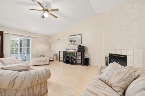 Casa en venta en Kissimmee, Florida, 3 dormitorios, 138.7 m2 № 1893608 - foto 15