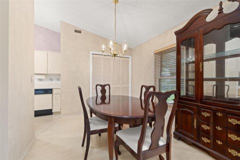 Casa en venta en Kissimmee, Florida, 3 dormitorios, 138.7 m2 № 1893608 - foto 18