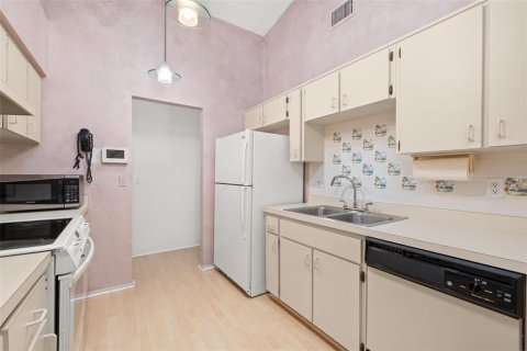 Casa en venta en Kissimmee, Florida, 3 dormitorios, 138.7 m2 № 1893608 - foto 24