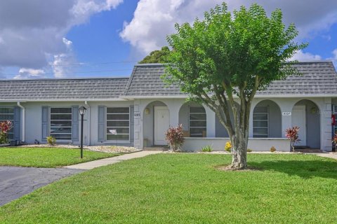 Copropriété à vendre à Bradenton, Floride: 2 chambres, 94.3 m2 № 2150149 - photo 3