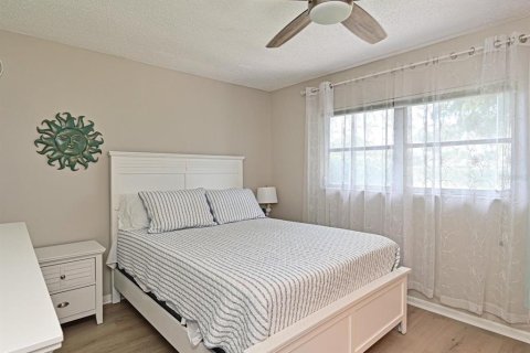 Copropriété à vendre à Bradenton, Floride: 2 chambres, 94.3 m2 № 2150149 - photo 21