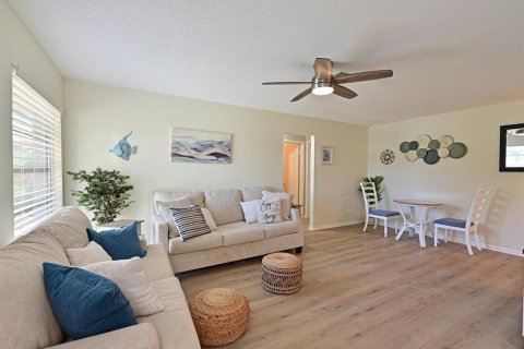 Copropriété à vendre à Bradenton, Floride: 2 chambres, 94.3 m2 № 2150149 - photo 6