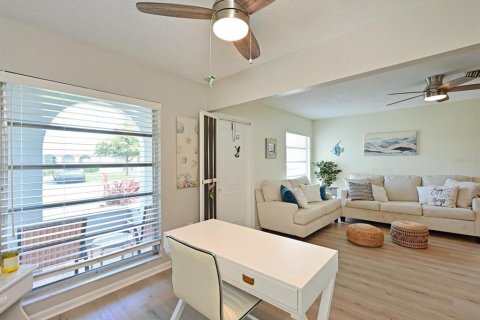 Copropriété à vendre à Bradenton, Floride: 2 chambres, 94.3 m2 № 2150149 - photo 12
