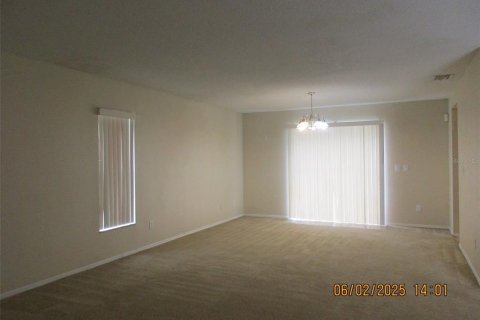 House in Orlando, Florida 4 bedrooms, 228.08 sq.m. № 1778254 - photo 3