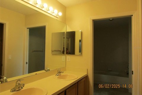 House in Orlando, Florida 4 bedrooms, 228.08 sq.m. № 1778254 - photo 19