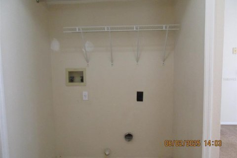 House in Orlando, Florida 4 bedrooms, 228.08 sq.m. № 1778254 - photo 10