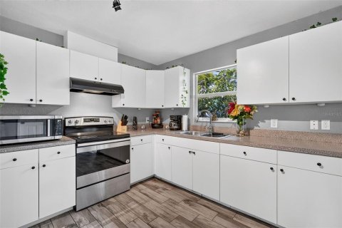 Villa ou maison à vendre à Port Charlotte, Floride: 3 chambres, 103.31 m2 № 2419651 - photo 13