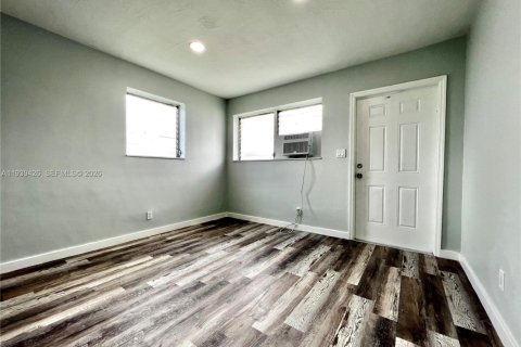 House in Hallandale Beach, Florida 2 bedrooms № 1996974 - photo 20