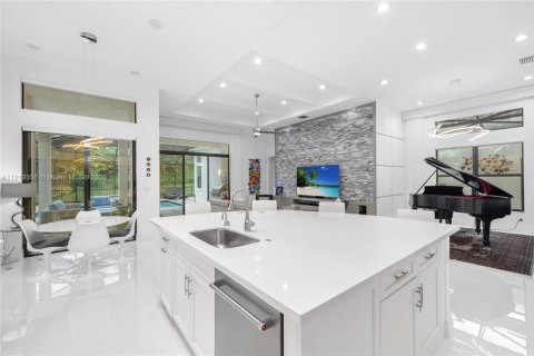 House in Delray Beach, Florida 3 bedrooms, 228.54 sq.m. № 1969682 - photo 6