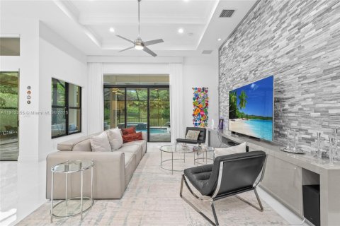 House in Delray Beach, Florida 3 bedrooms, 228.54 sq.m. № 1969682 - photo 11