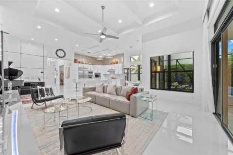 House in Delray Beach, Florida 3 bedrooms, 228.54 sq.m. № 1969682 - photo 13