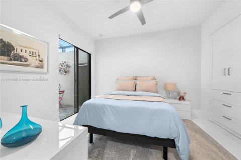 House in Delray Beach, Florida 3 bedrooms, 228.54 sq.m. № 1969682 - photo 25