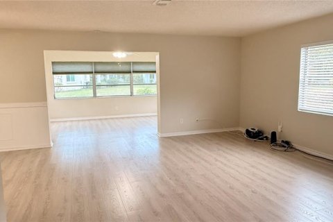 Copropriété à louer à Sun City Center, Floride: 2 chambres, 117.43 m2 № 2406767 - photo 7