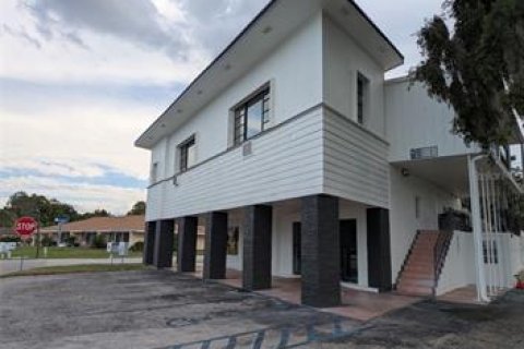 Apartment in Howey-in-the-Hills, Florida 2 bedrooms, 120.77 sq.m. № 2112523