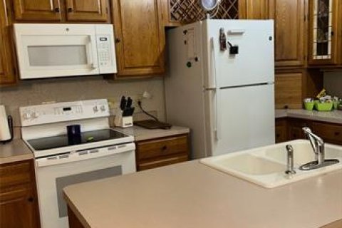 Apartment in Howey-in-the-Hills, Florida 2 bedrooms, 120.77 sq.m. № 2112523 - photo 7