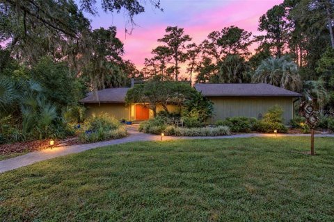Villa ou maison à Gainesville, Floride 6 chambres, 431.16 m2 № 2436778