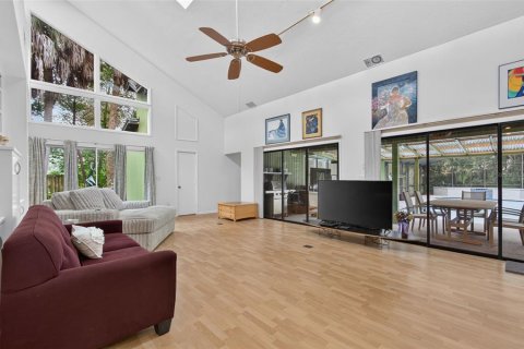 Villa ou maison à vendre à Gainesville, Floride: 6 chambres, 431.16 m2 № 2436778 - photo 19