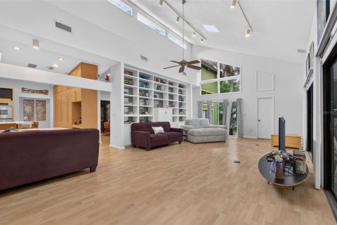 Villa ou maison à vendre à Gainesville, Floride: 6 chambres, 431.16 m2 № 2436778 - photo 15