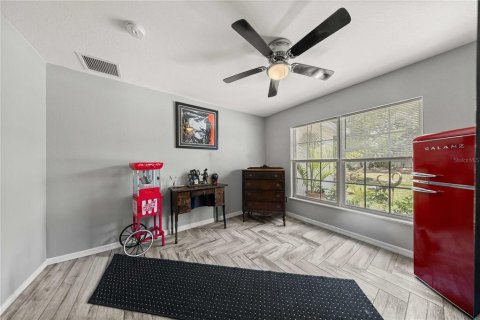 Casa en venta en Ocklawaha, Florida, 3 dormitorios, 196.02 m2 № 2096568 - foto 17