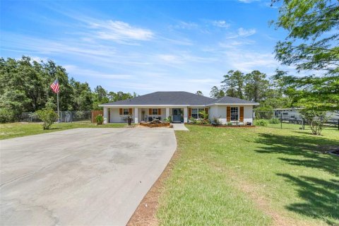 Casa en Ocklawaha, Florida 3 dormitorios, 196.02 m2 № 2096568
