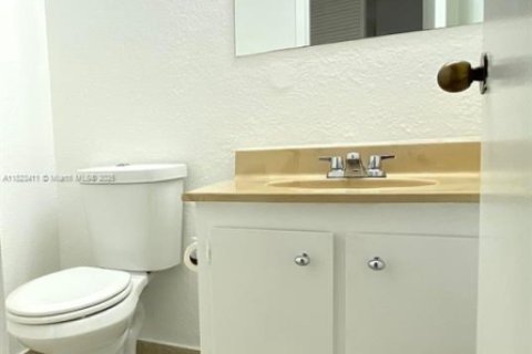 Condo in Sunny Isles Beach, Florida, 1 bedroom  № 1788905 - photo 18