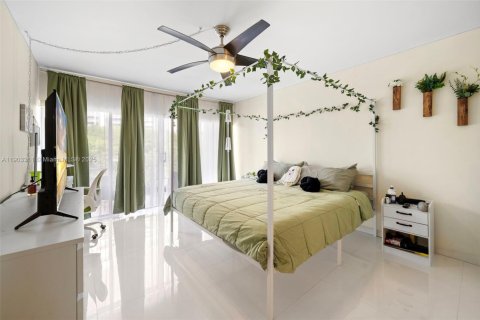 Copropriété à louer à Miami Shores, Floride: 2 chambres, 136.1 m2 № 1954733 - photo 6